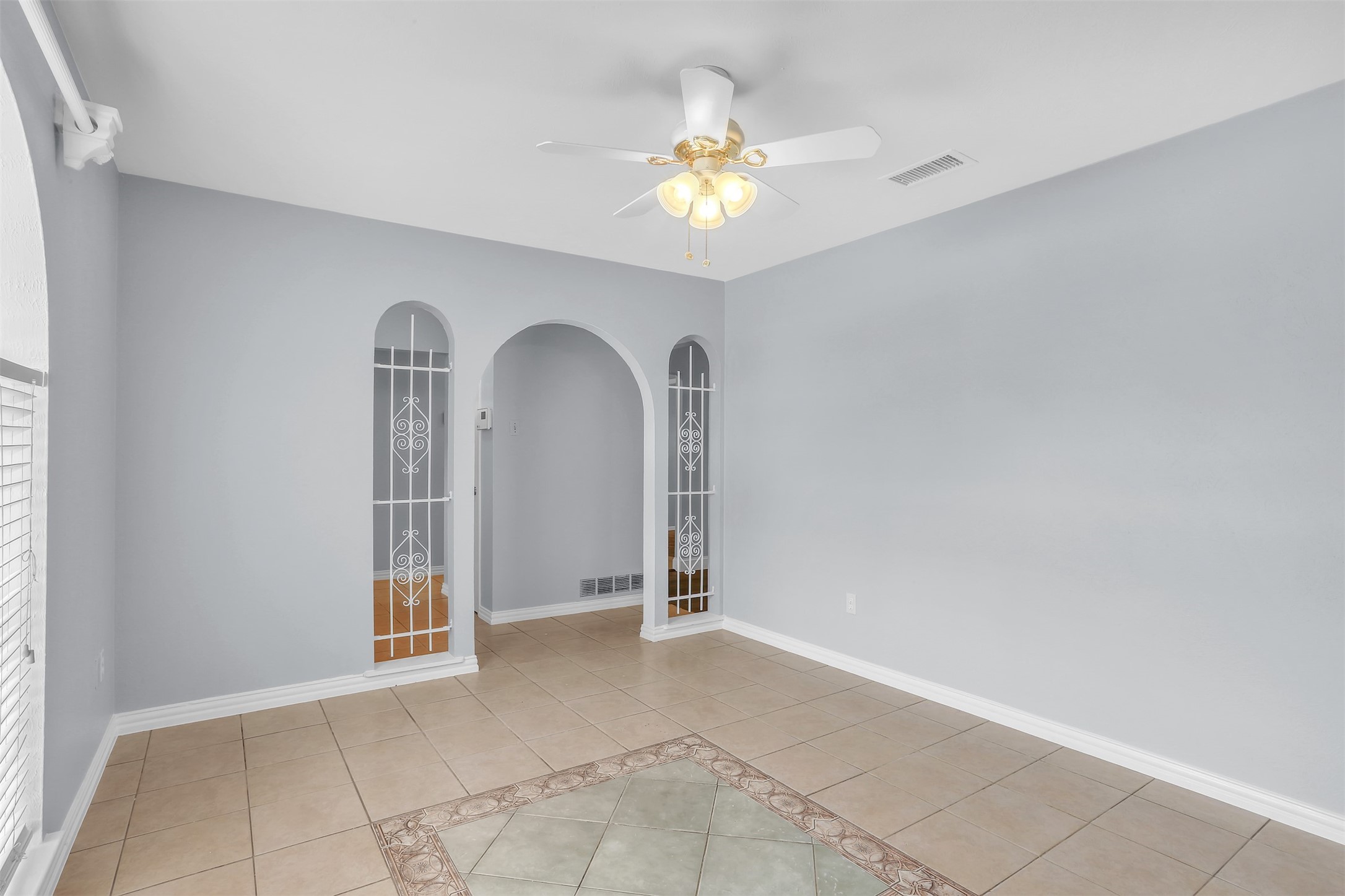 111 Skylark Street Mesquite TX 75149