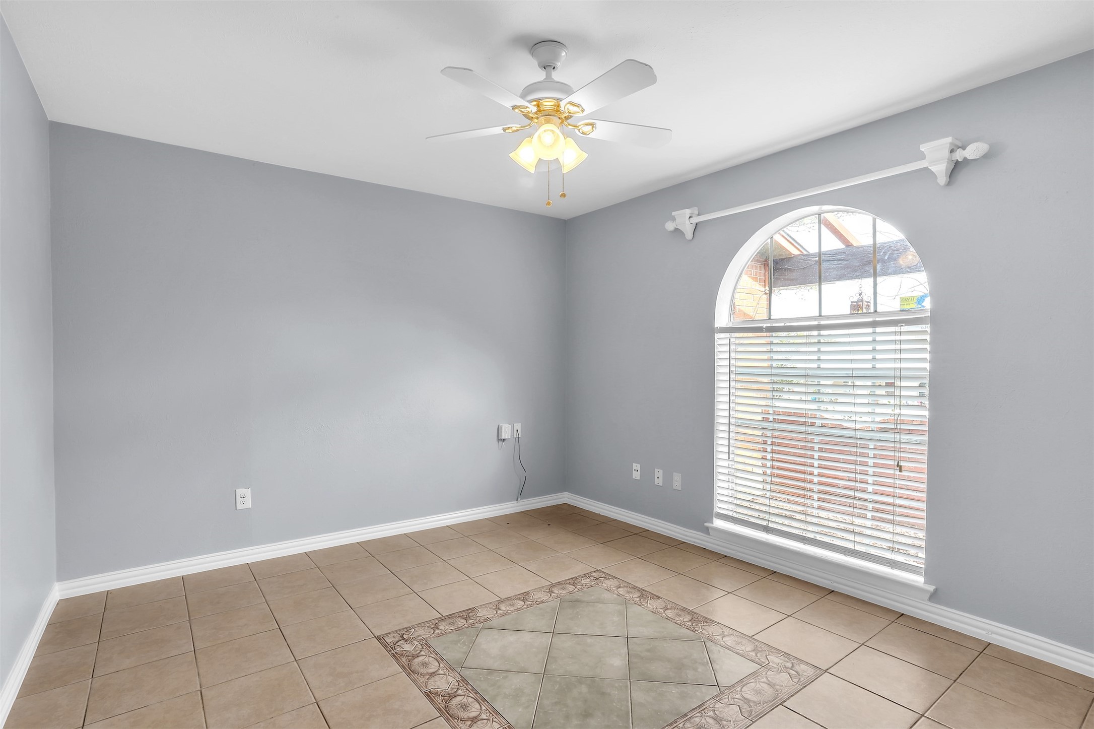 111 Skylark Street Mesquite TX 75149