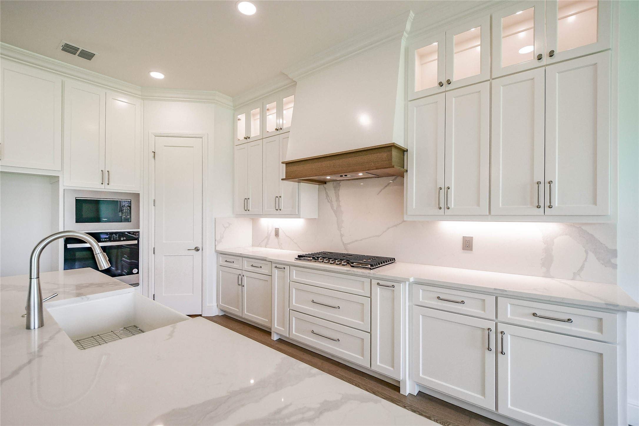 2719 Village Road Granbury TX 76049