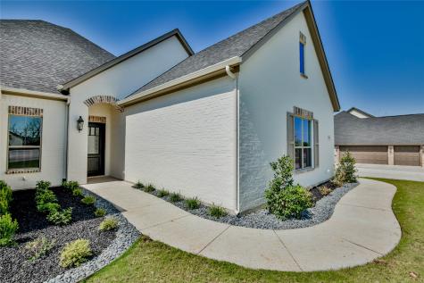 2719 Village Road Granbury TX 76049