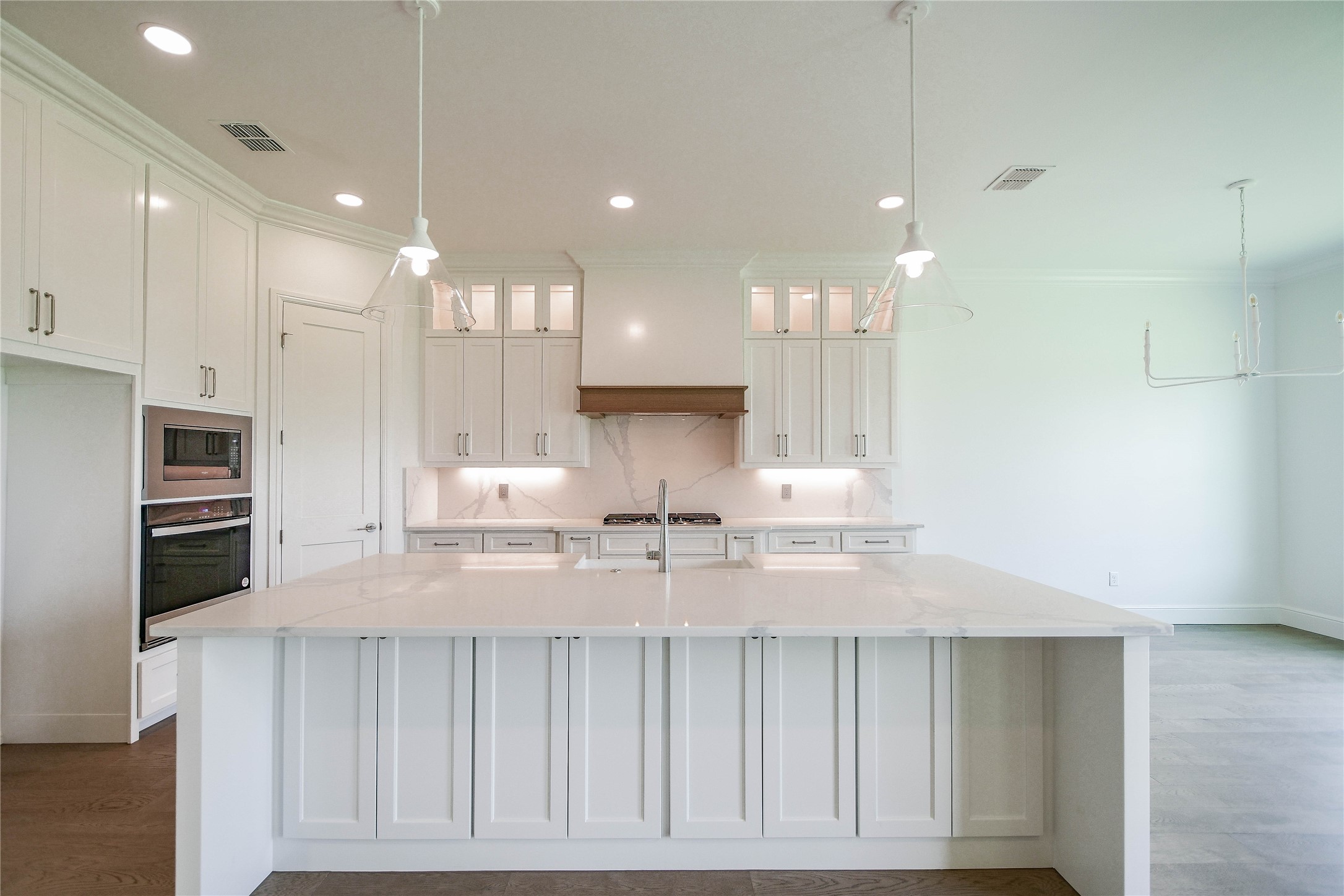2719 Village Road Granbury TX 76049