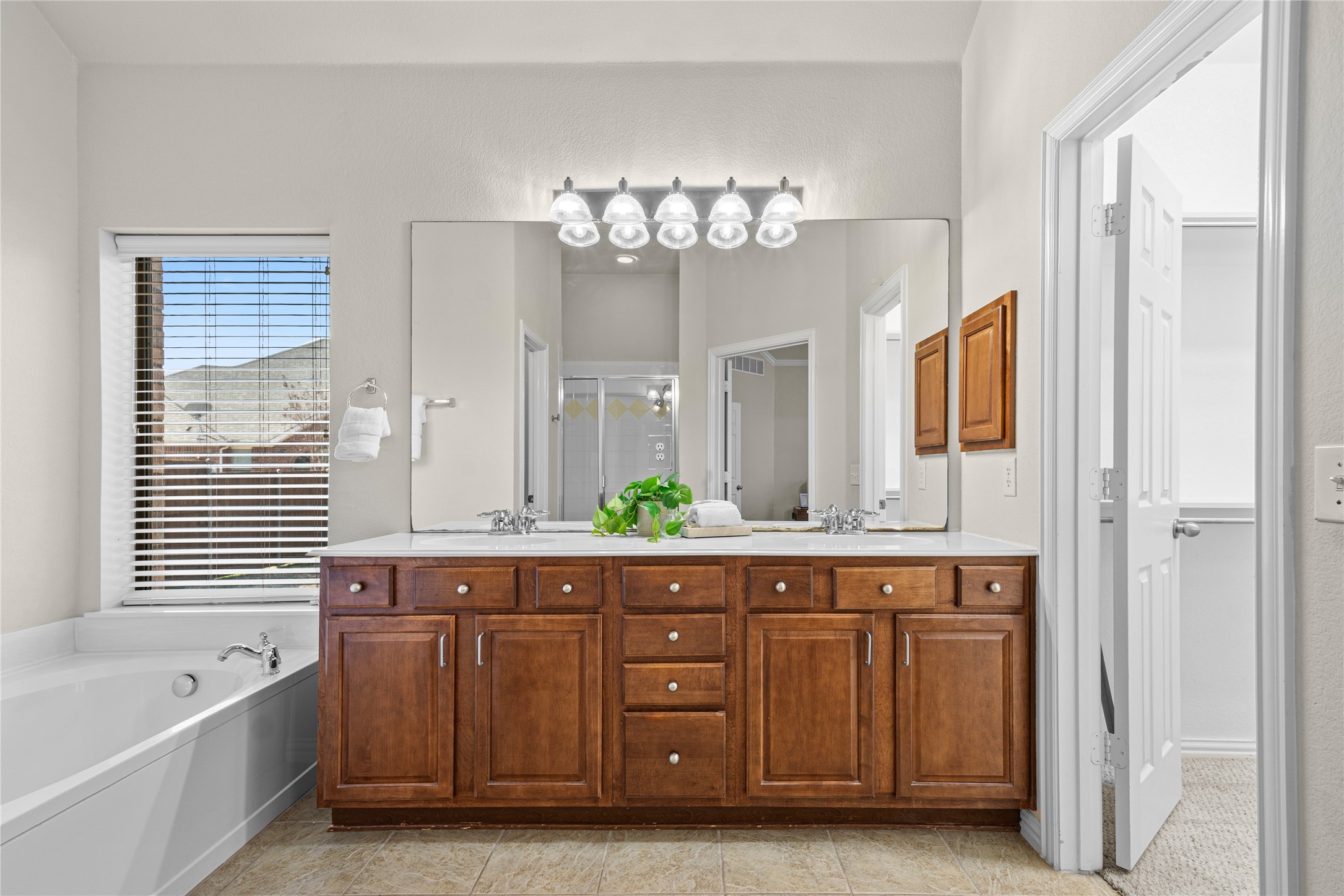 8121 Yellowstone Drive Mckinney TX 75072