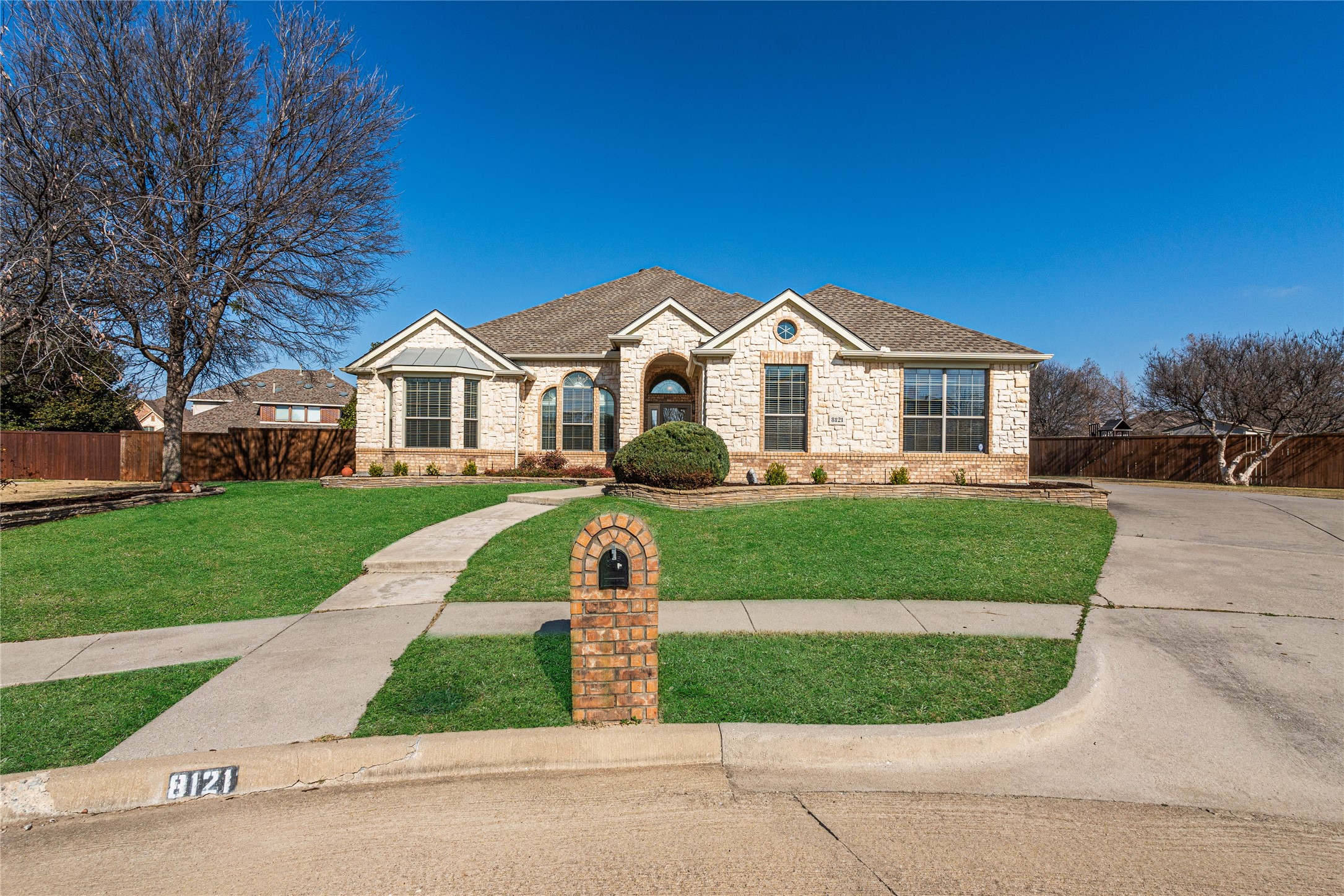 8121 Yellowstone Drive Mckinney TX 75072