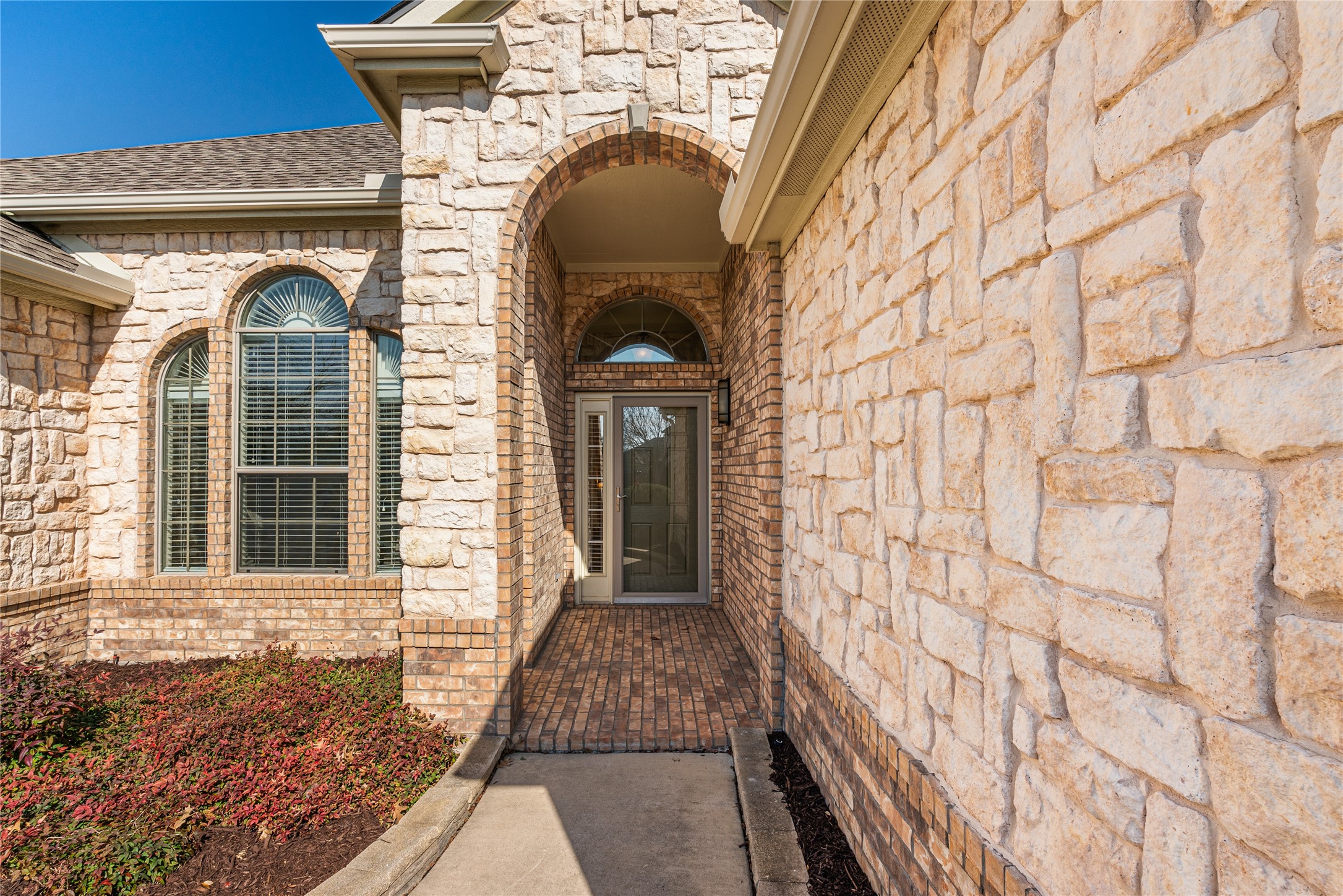 8121 Yellowstone Drive Mckinney TX 75072