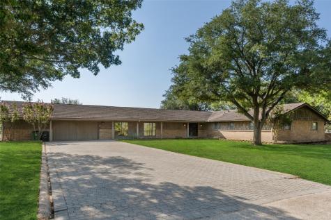 4134 Oakcrest Lane Fort Worth TX 76126