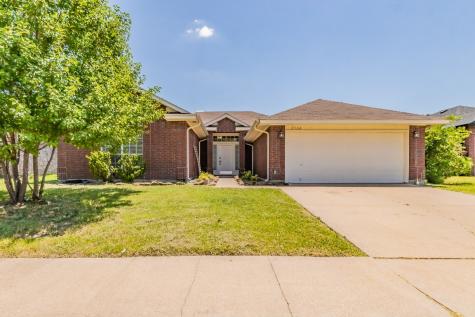 2304 Snowdon Drive Arlington TX 76018
