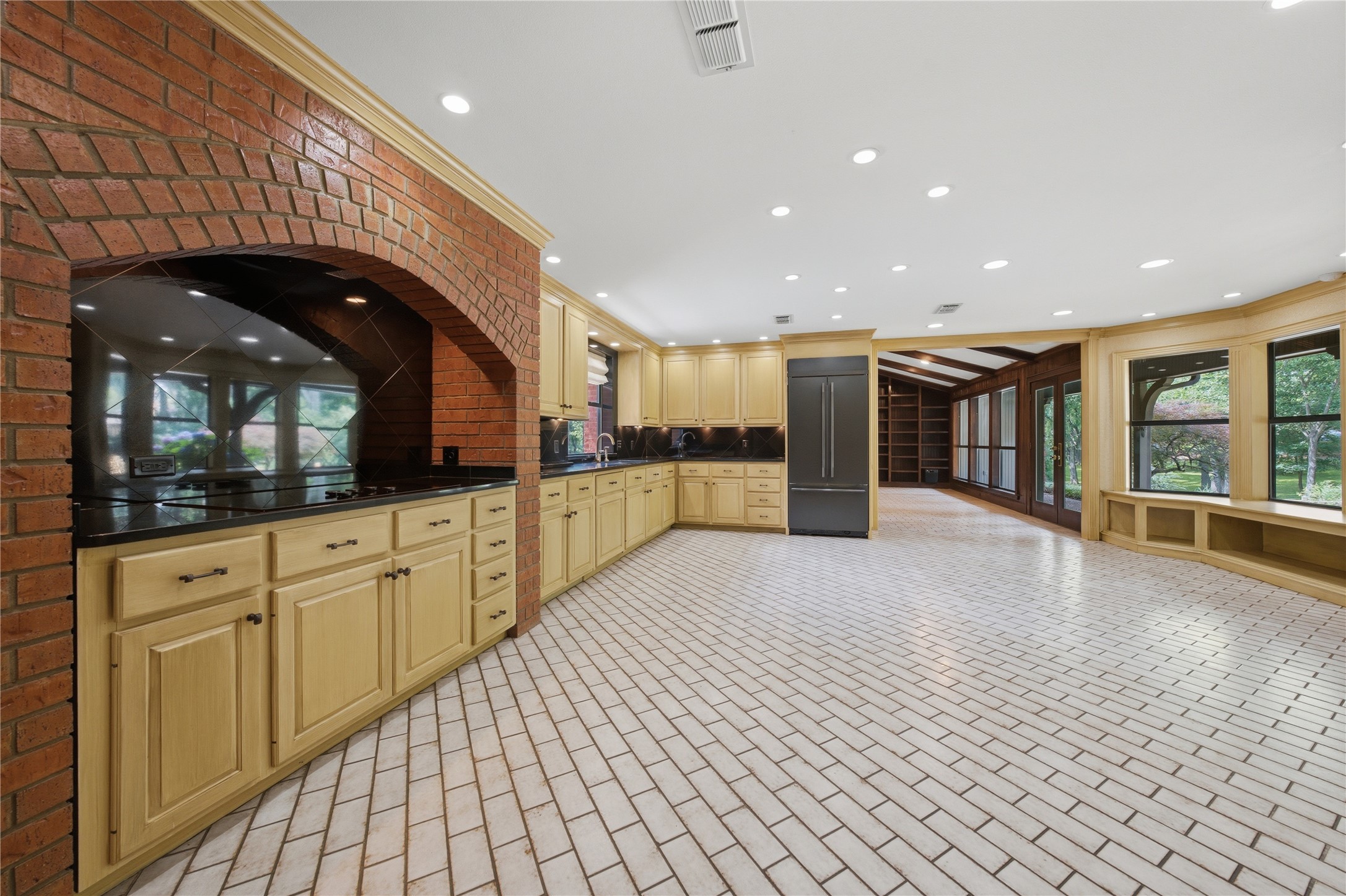 112 Willowbrook Drive Athens TX 75751