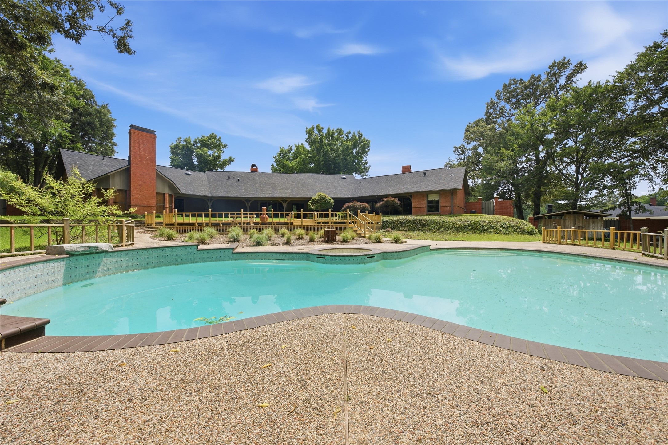 112 Willowbrook Drive Athens TX 75751