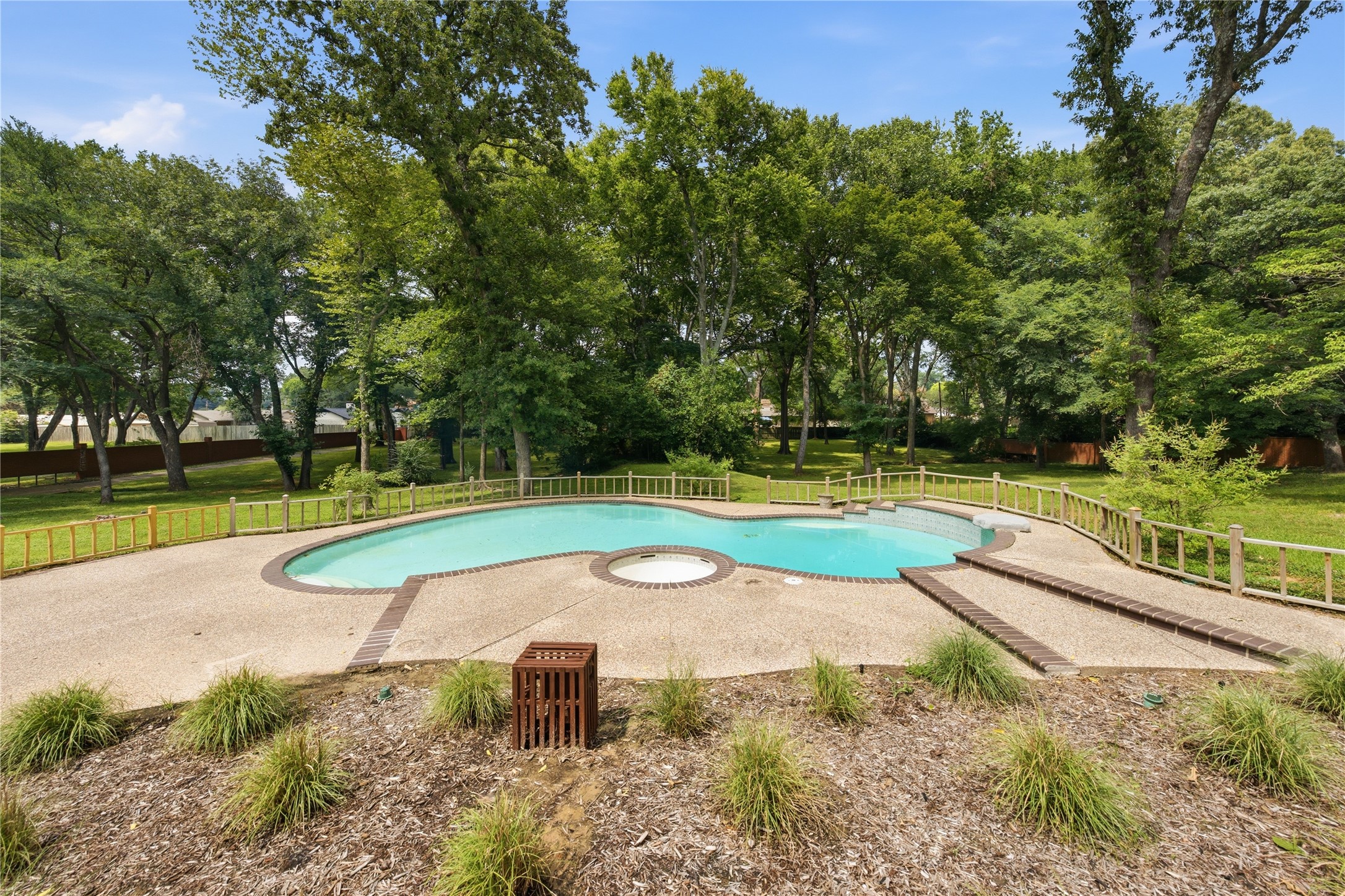 112 Willowbrook Drive Athens TX 75751