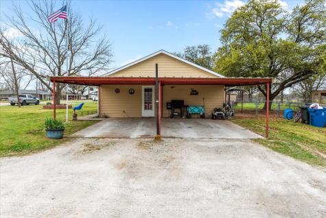 600 S Colorado Street Whitney TX 76692
