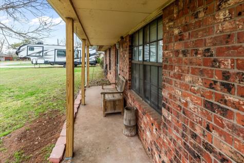 600 S Colorado Street Whitney TX 76692