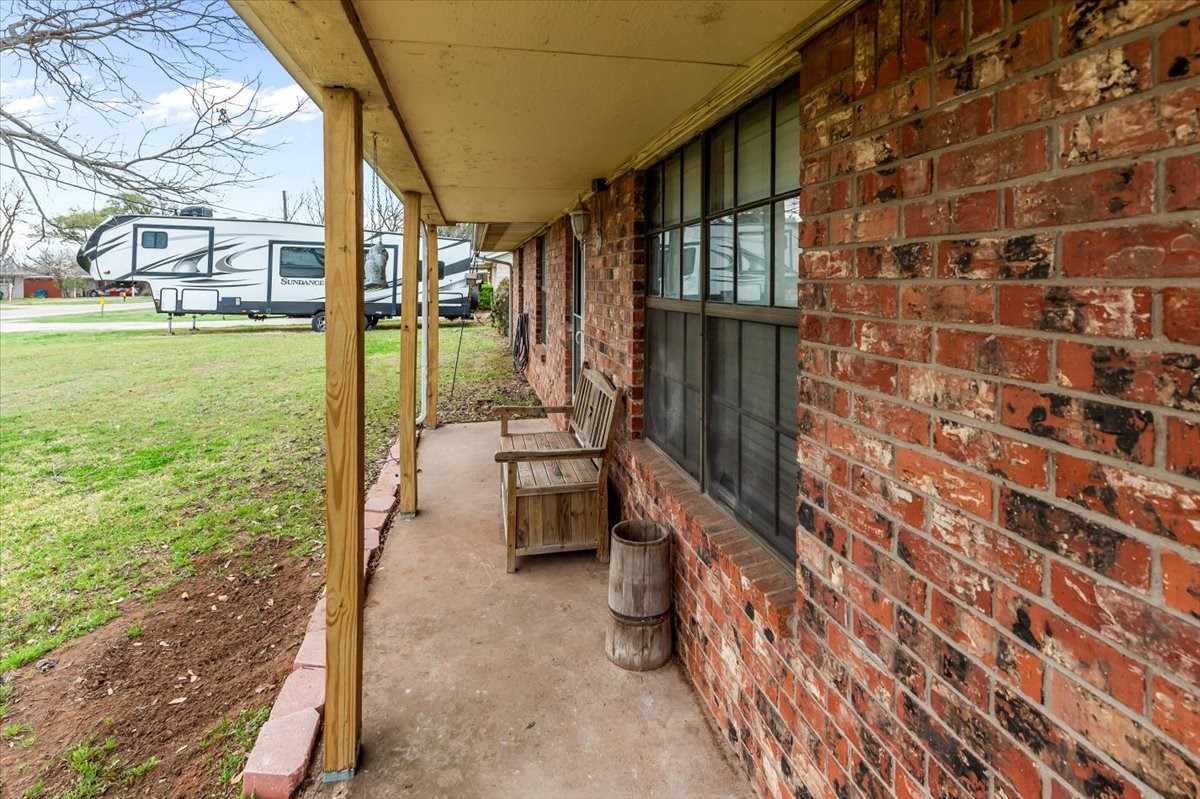 600 S Colorado Street Whitney TX 76692
