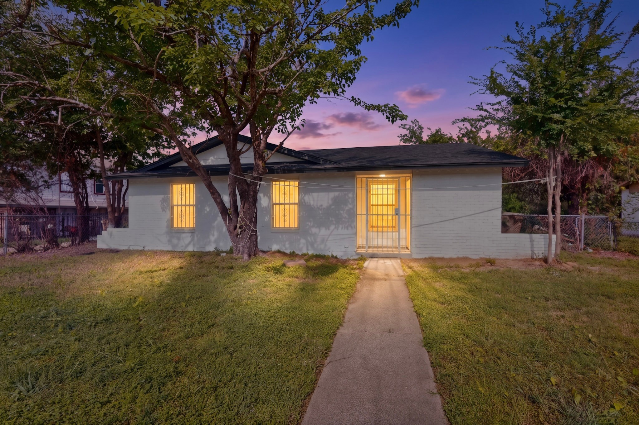 301 Stoneport Drive Dallas TX 75217