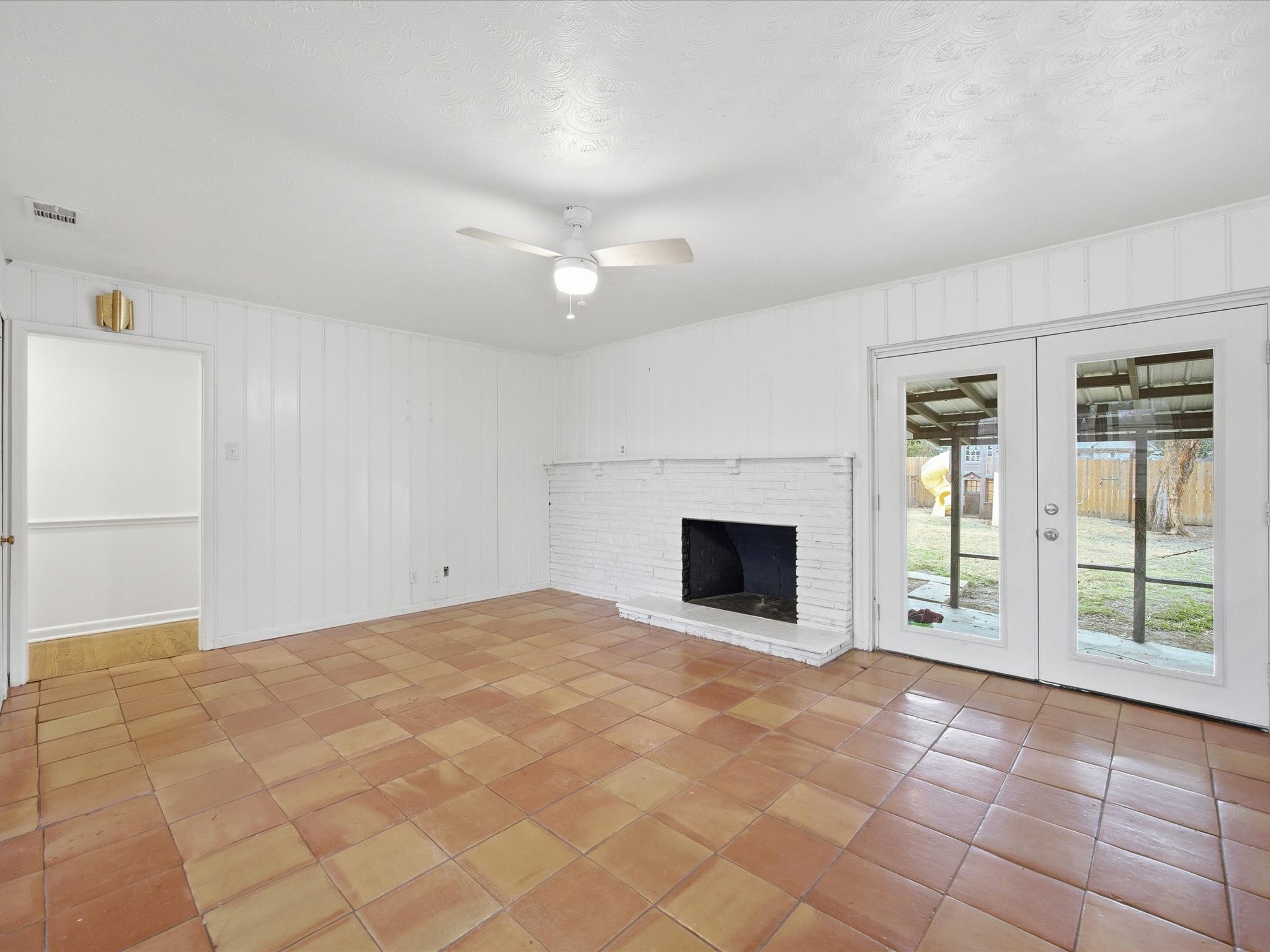 514 W Ridgewood Drive Garland TX 75041