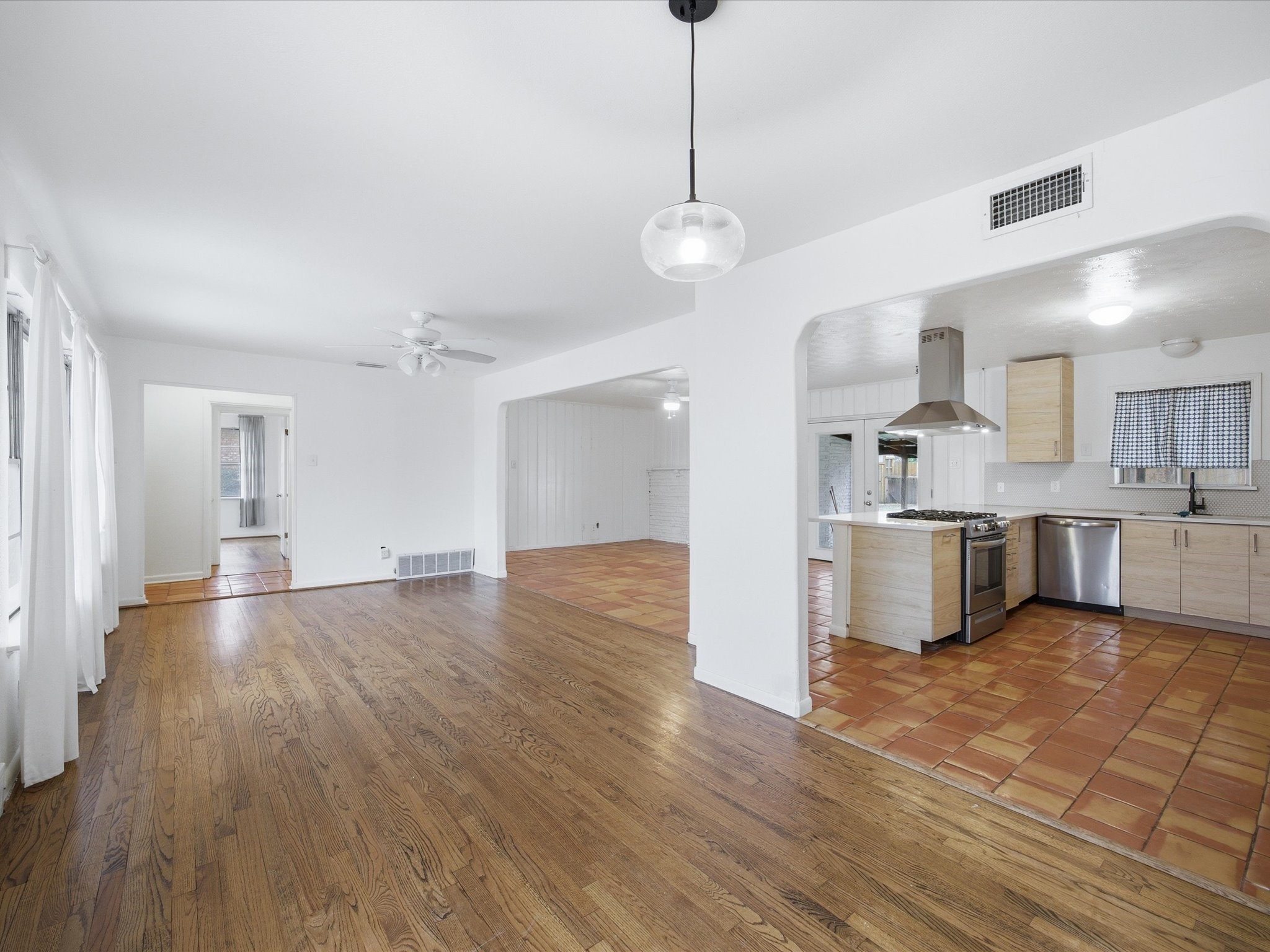 514 W Ridgewood Drive Garland TX 75041