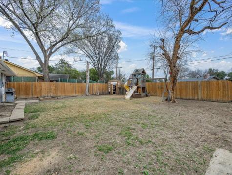 514 W Ridgewood Drive Garland TX 75041