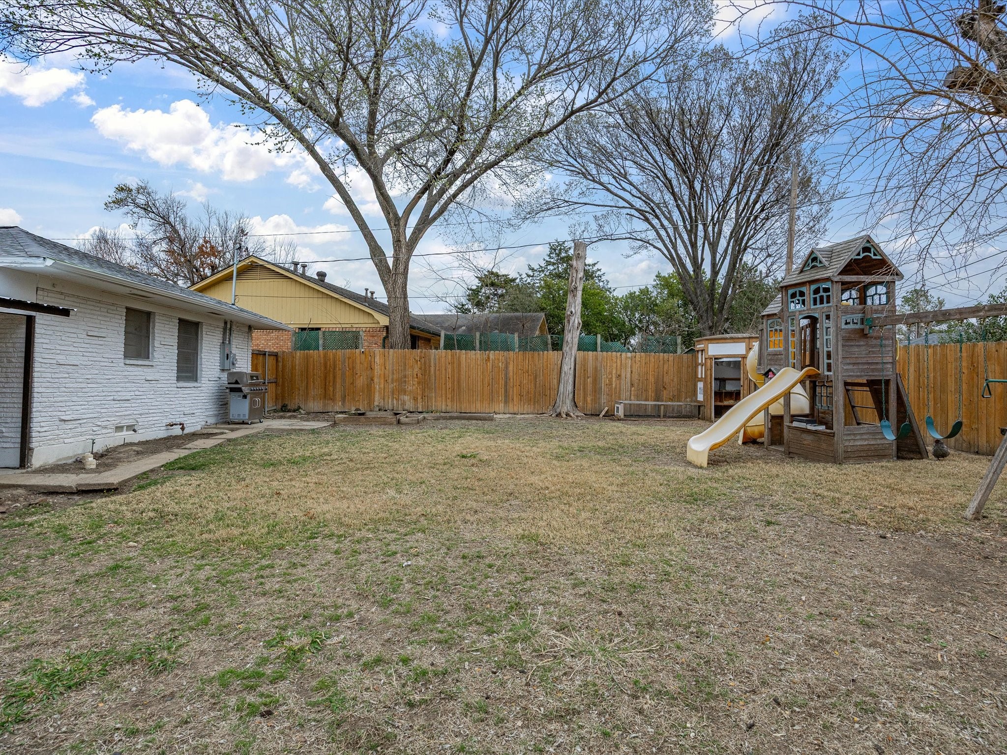 514 W Ridgewood Drive Garland TX 75041