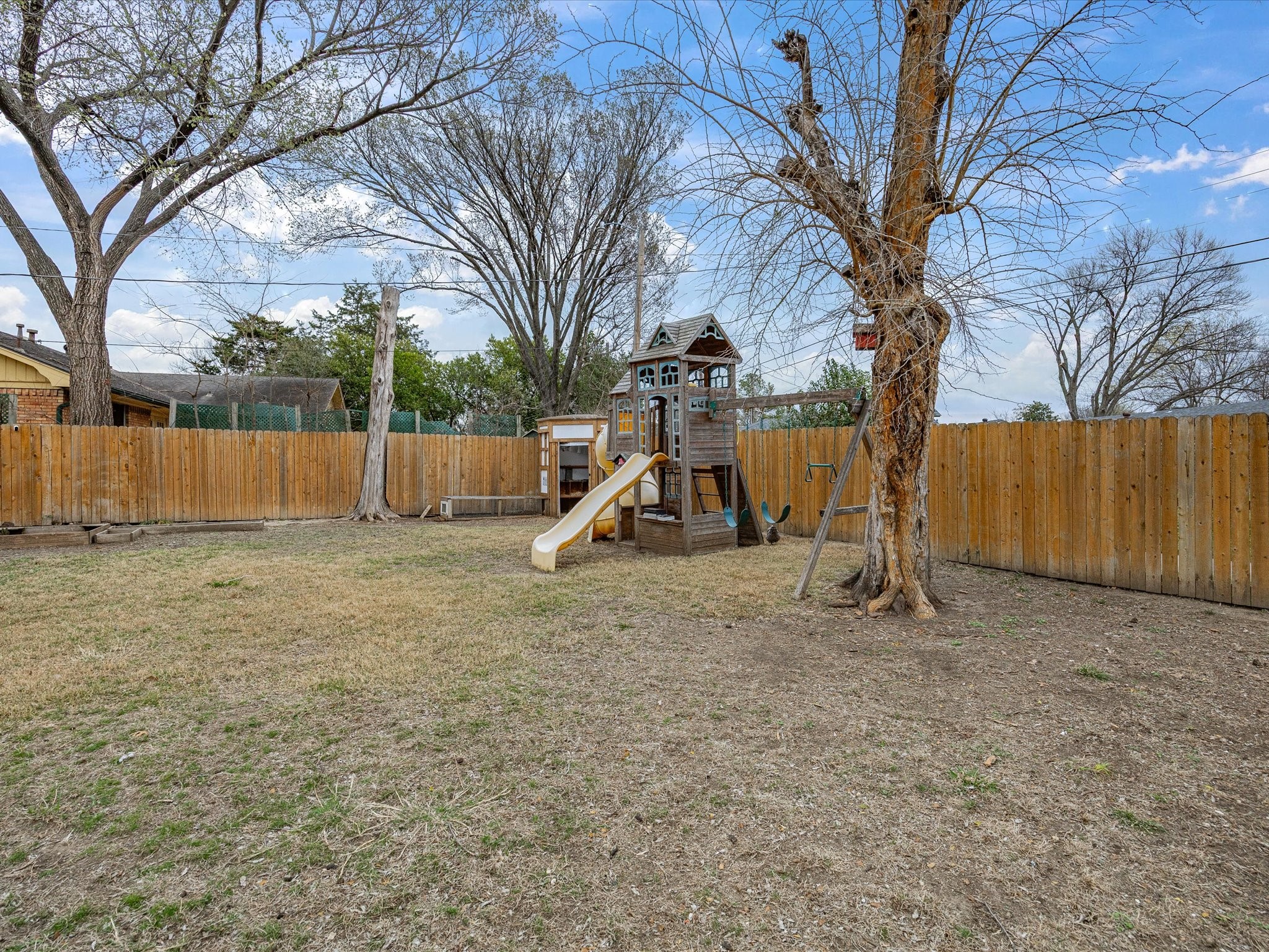 514 W Ridgewood Drive Garland TX 75041