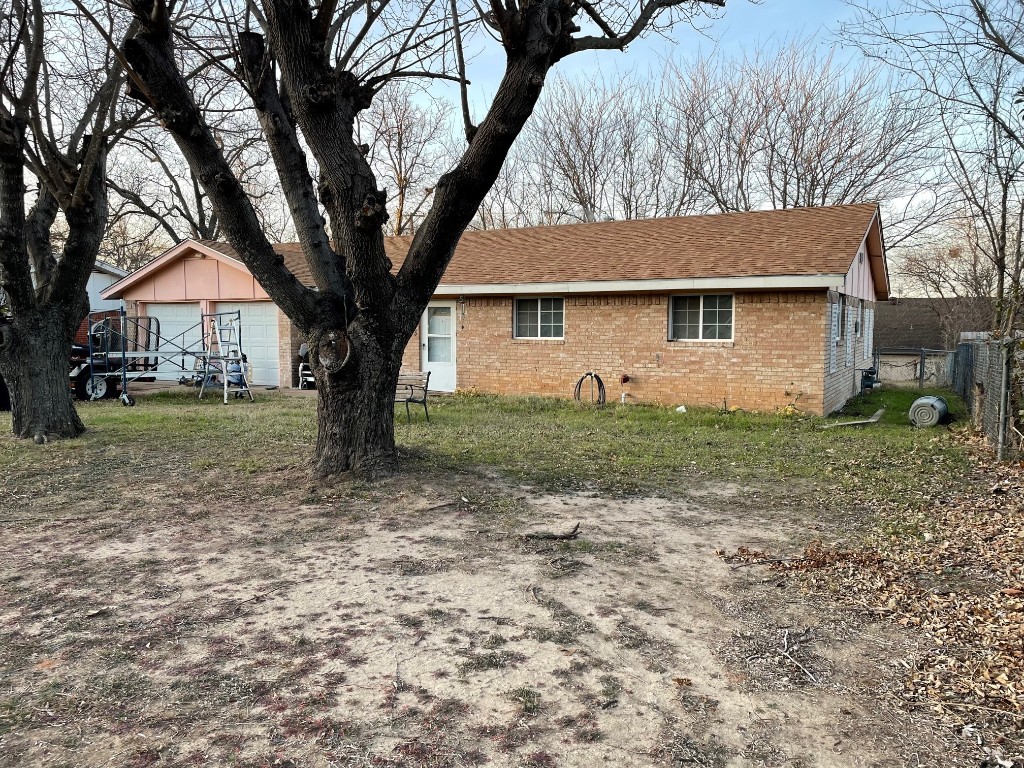 613 E Anderson Street Weatherford TX 76086
