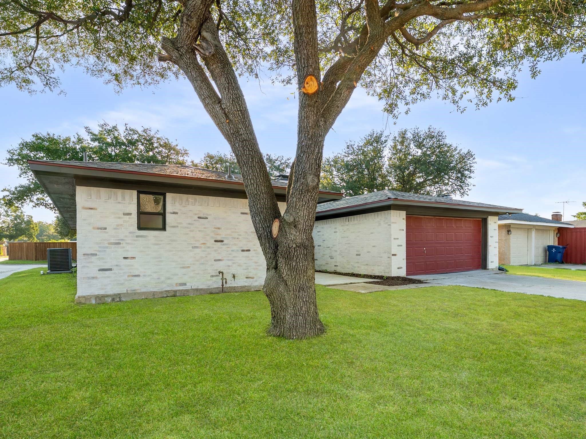 1713 Sam Houston Drive Garland TX 75042