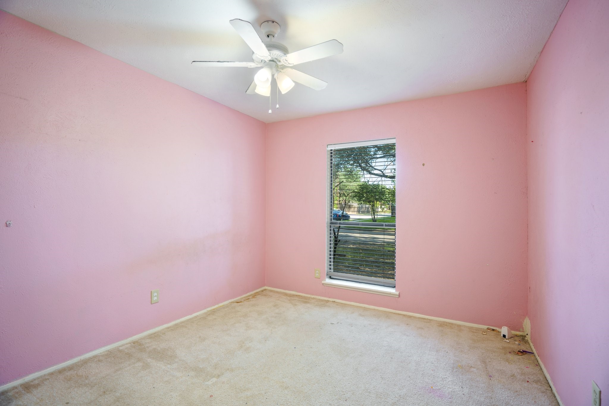 745 Oakland Street Grand Prairie TX 75052