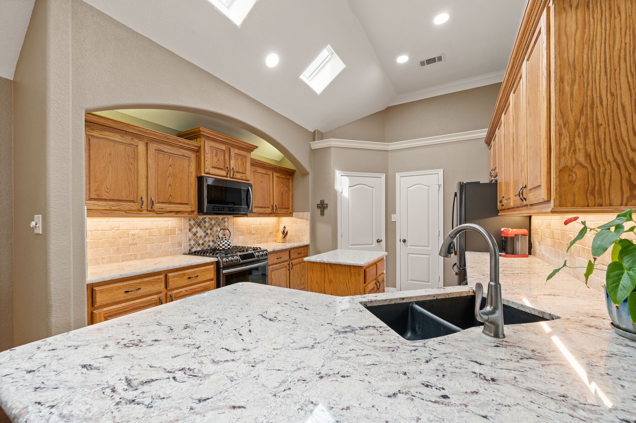 6024 Frost Street North Richland Hills TX 76180