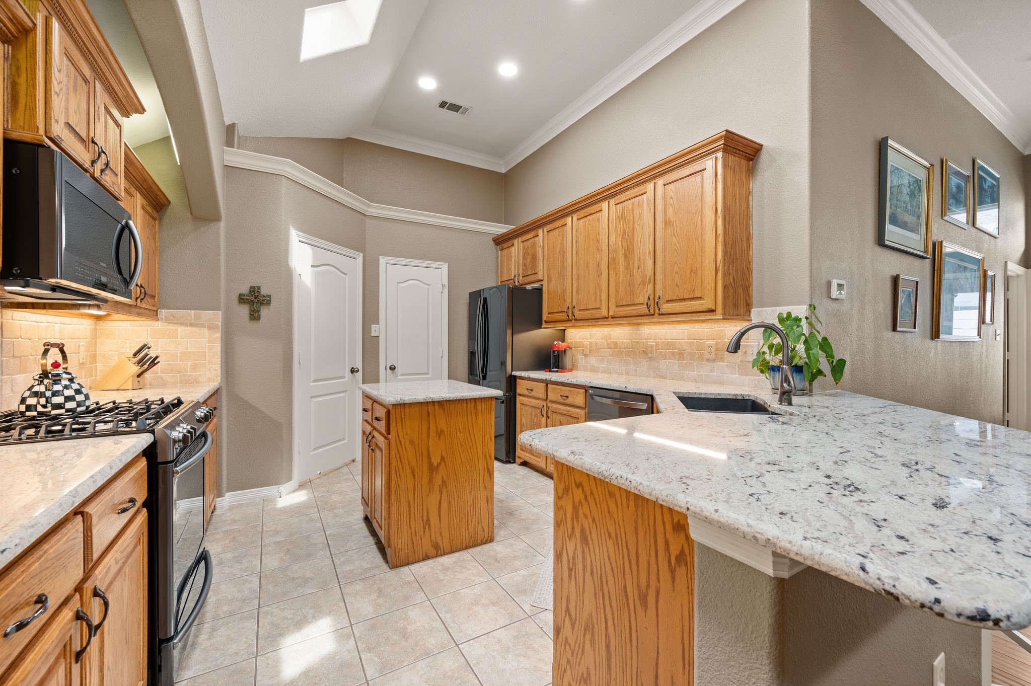 6024 Frost Street North Richland Hills TX 76180