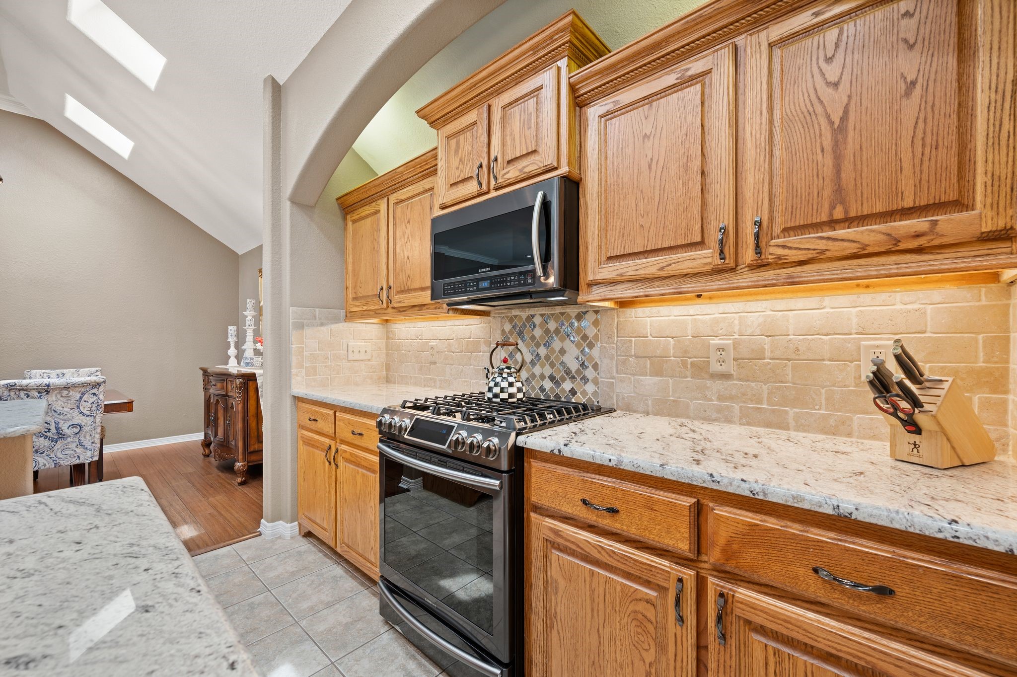 6024 Frost Street North Richland Hills TX 76180
