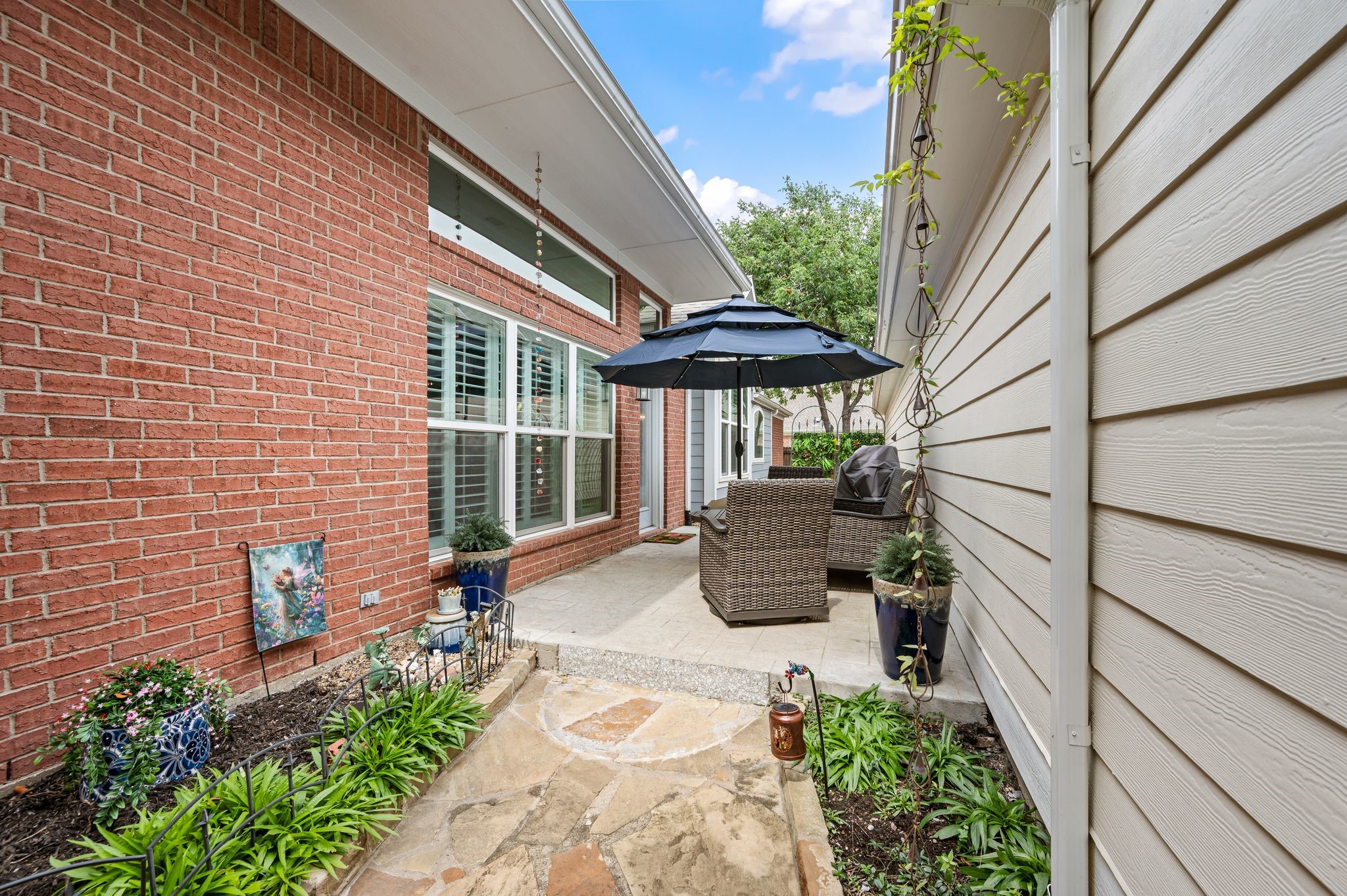 6024 Frost Street North Richland Hills TX 76180