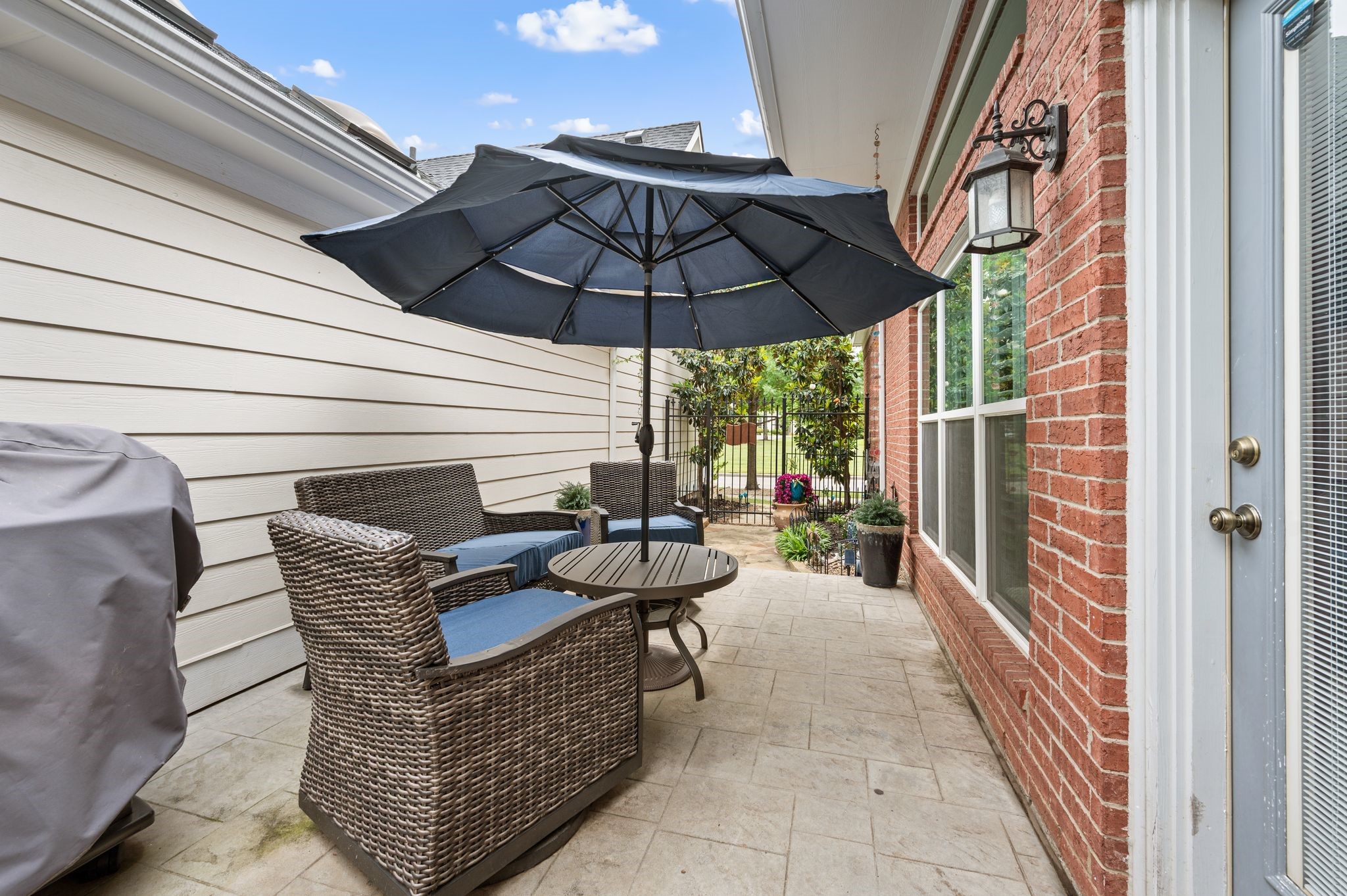 6024 Frost Street North Richland Hills TX 76180