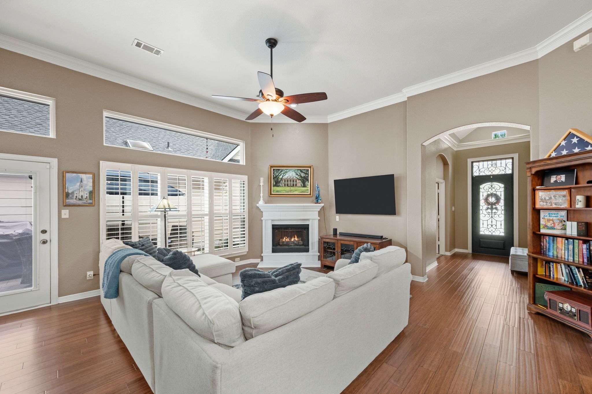 6024 Frost Street North Richland Hills TX 76180
