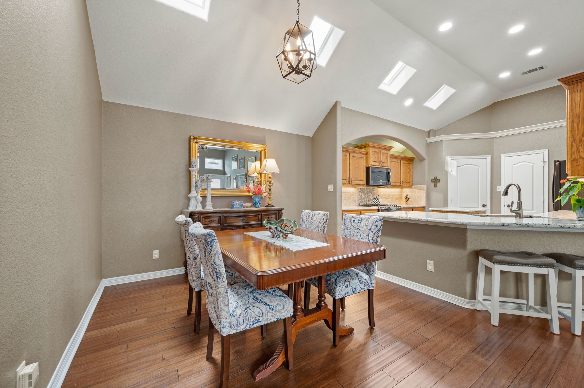 6024 Frost Street North Richland Hills TX 76180