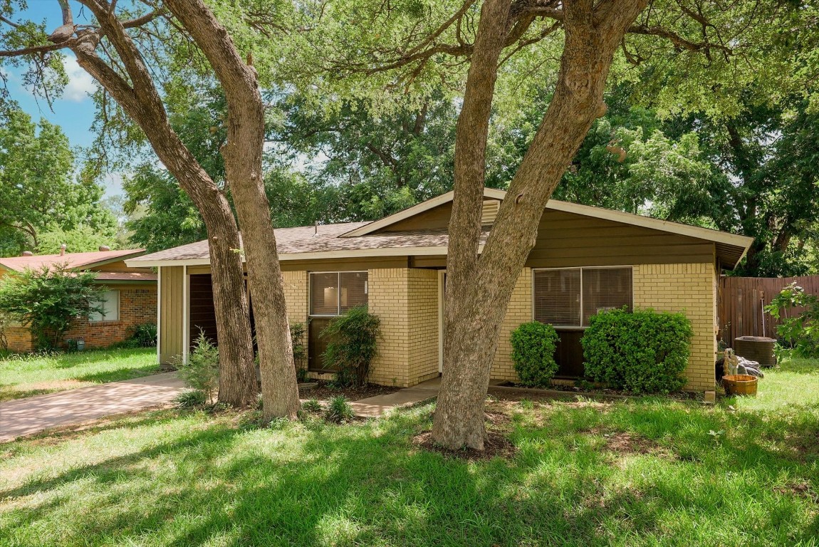 2505 Carten Street Fort Worth TX 76112