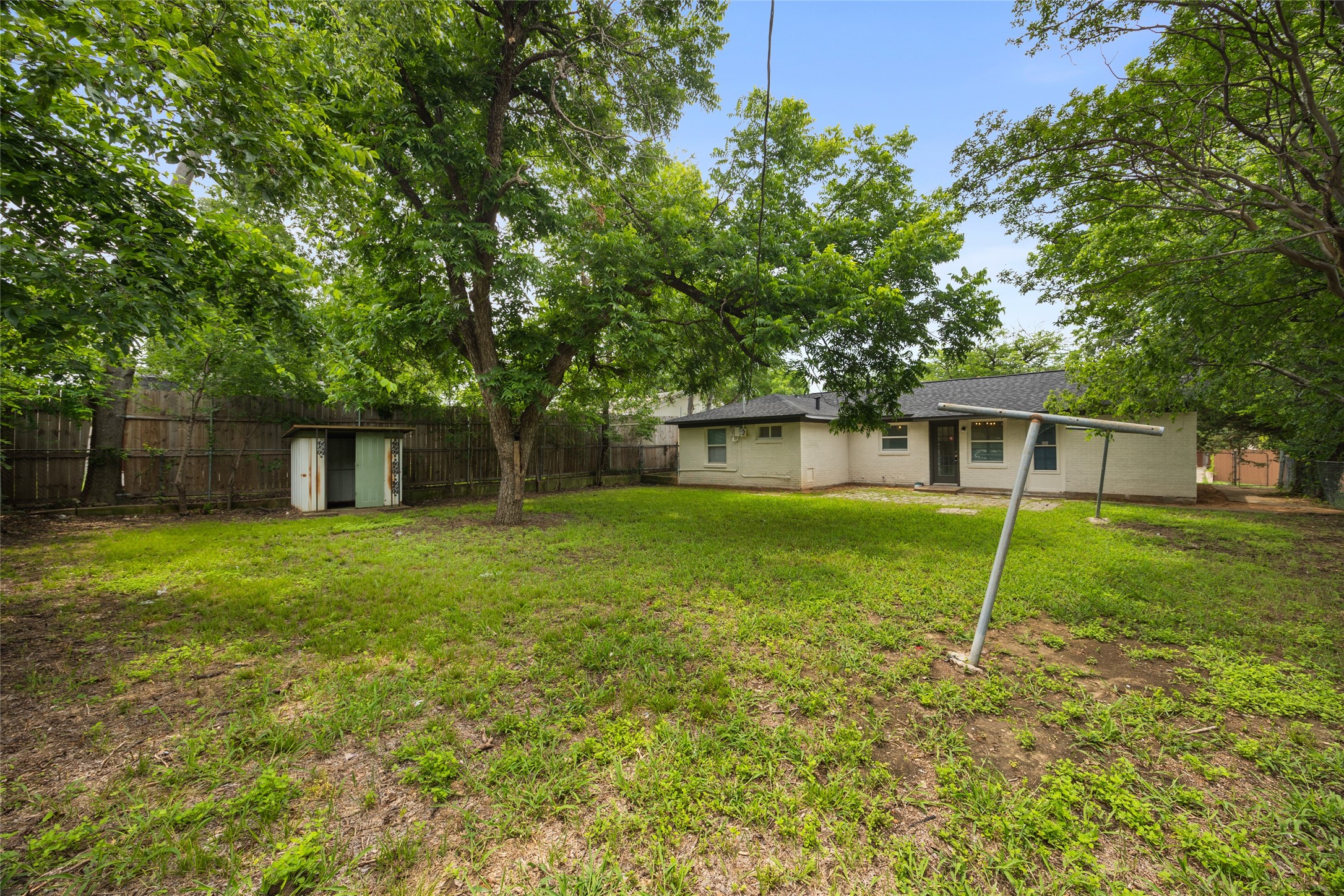 1605 Proctor Drive Grand Prairie TX 75051