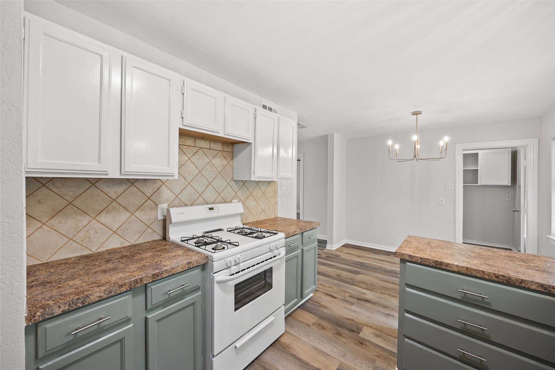 1605 Proctor Drive Grand Prairie TX 75051