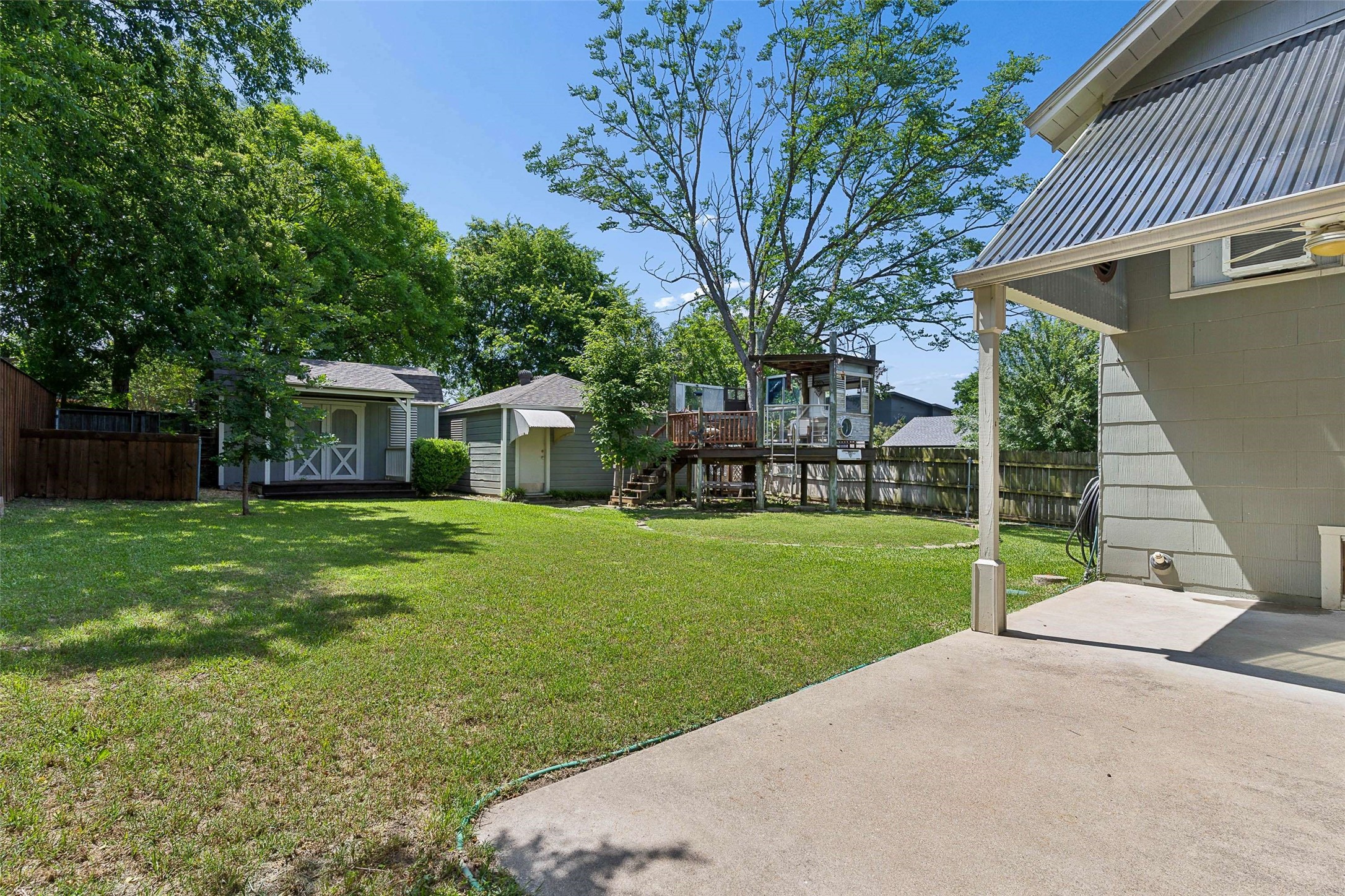 8902 Diceman Drive Dallas TX 75218