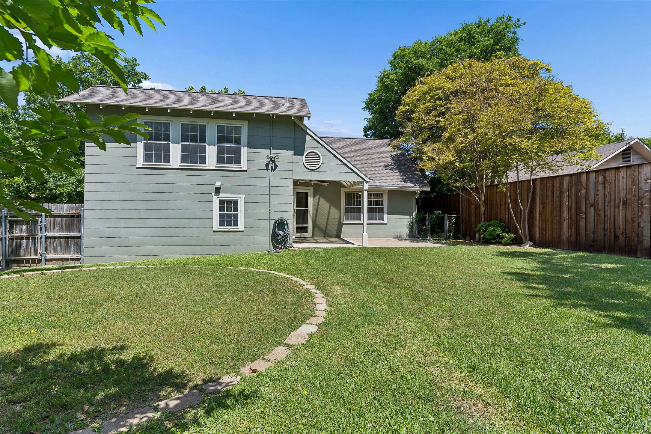 8902 Diceman Drive Dallas TX 75218