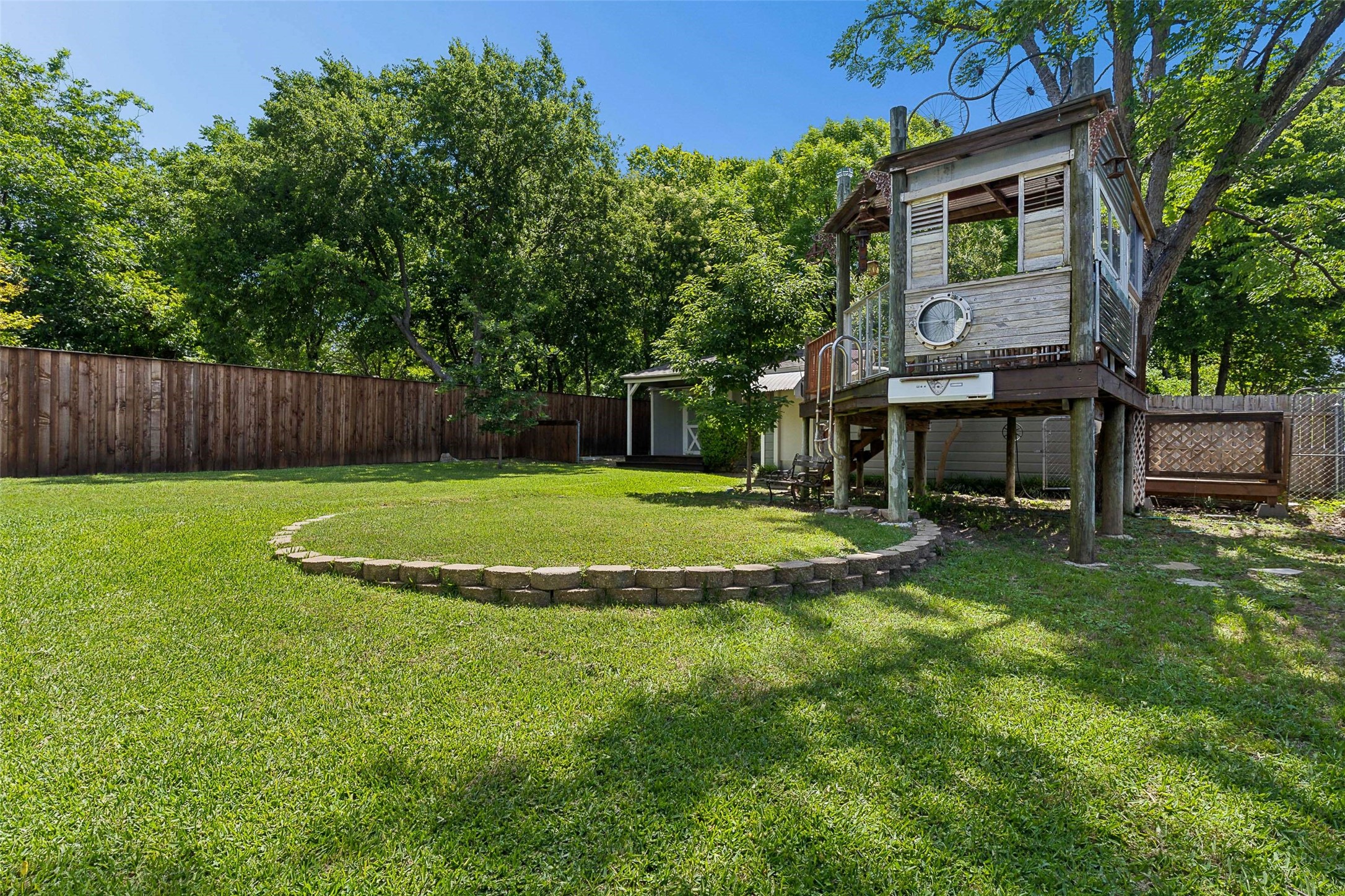 8902 Diceman Drive Dallas TX 75218
