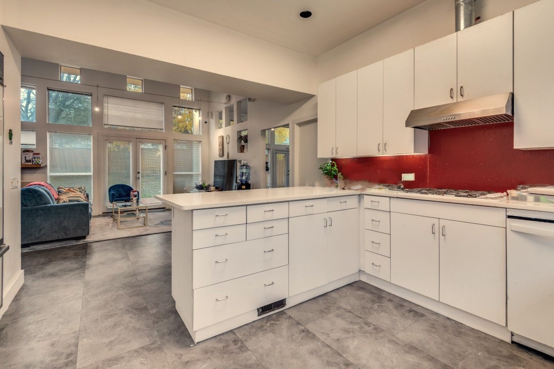 4232 Las Brisas Court Irving TX 75038