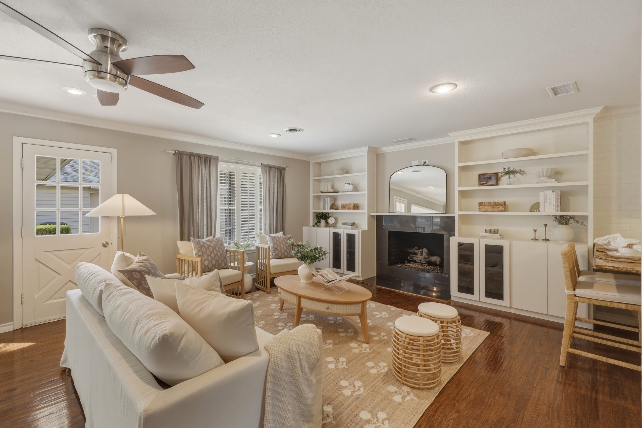 6338 Town Hill Lane Dallas TX 75214