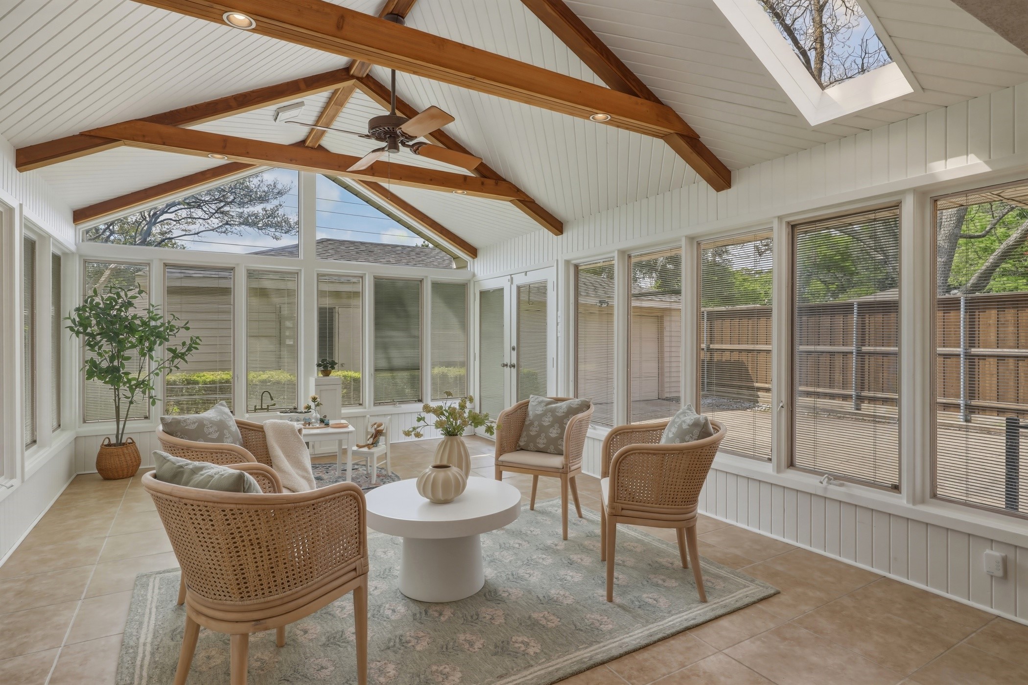 6338 Town Hill Lane Dallas TX 75214