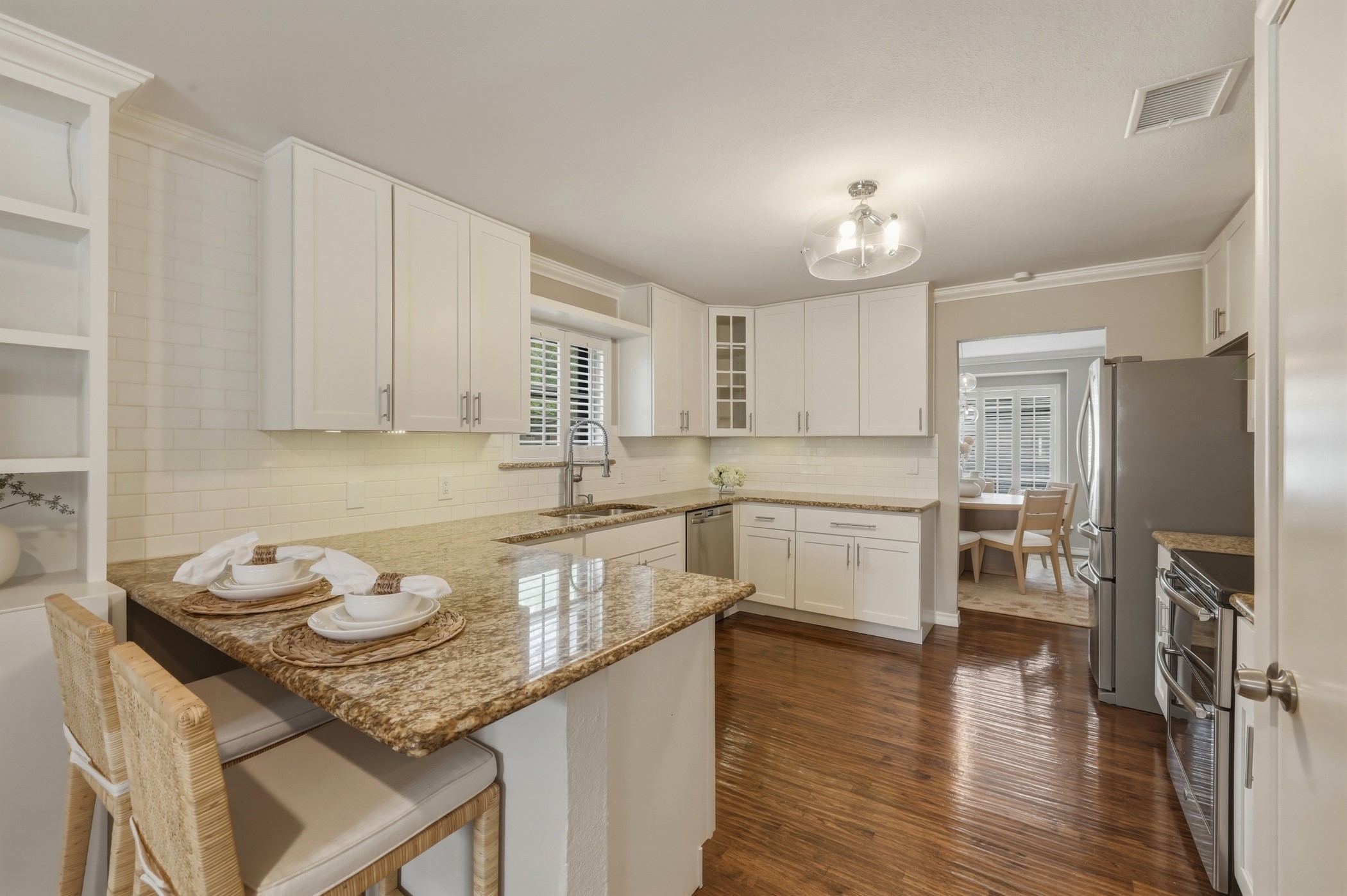 6338 Town Hill Lane Dallas TX 75214