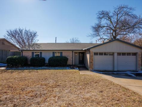 4812 French Wood Drive Arlington TX 76016