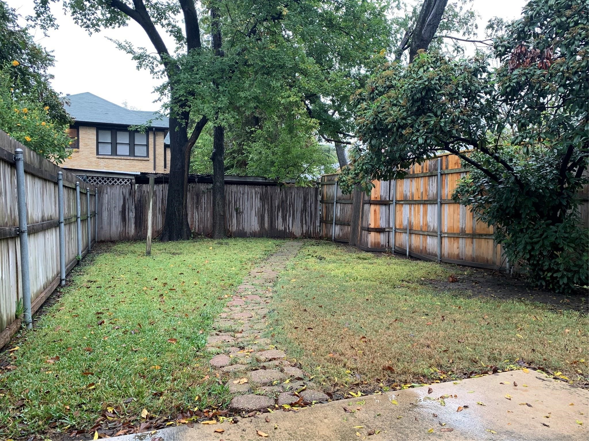 6013 Lewis Street Dallas TX 75206