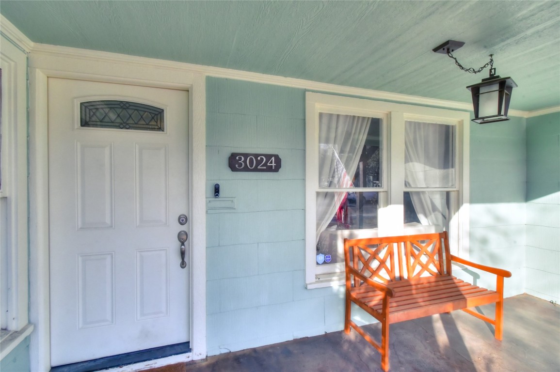 3024 8th Avenue Fort Worth TX 76110