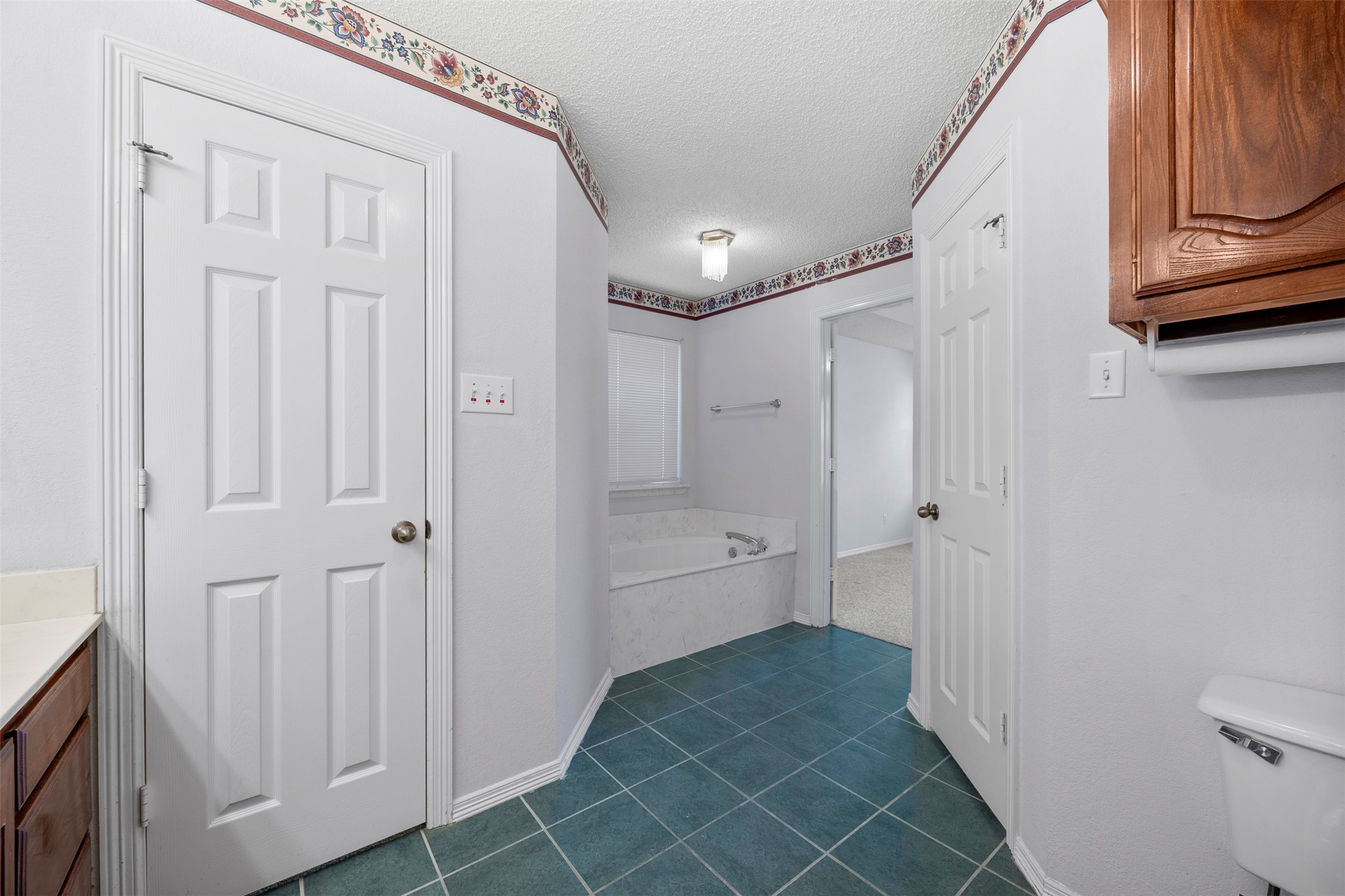302 Blue Ribbon Road Waxahachie TX 75165