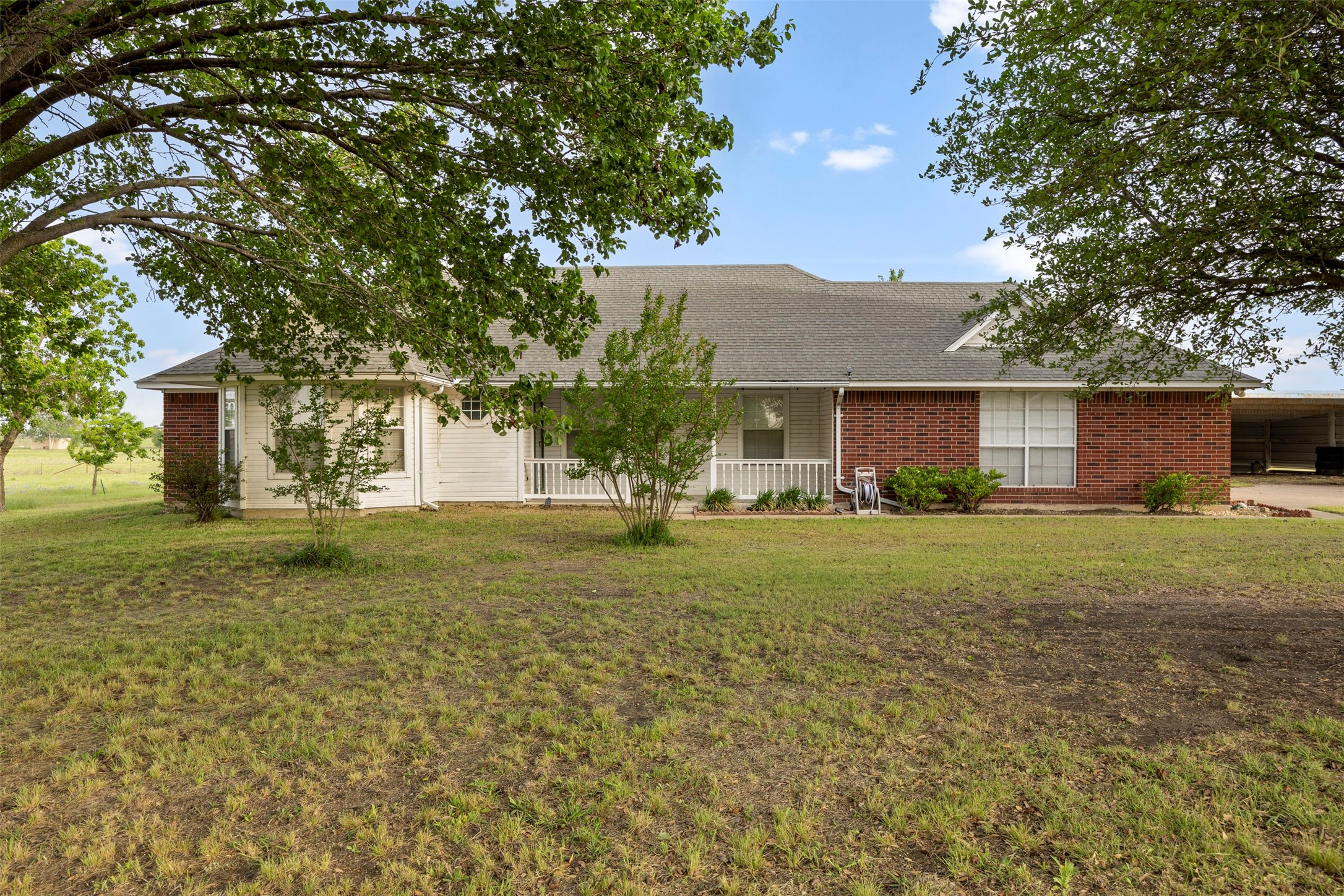 302 Blue Ribbon Road Waxahachie TX 75165