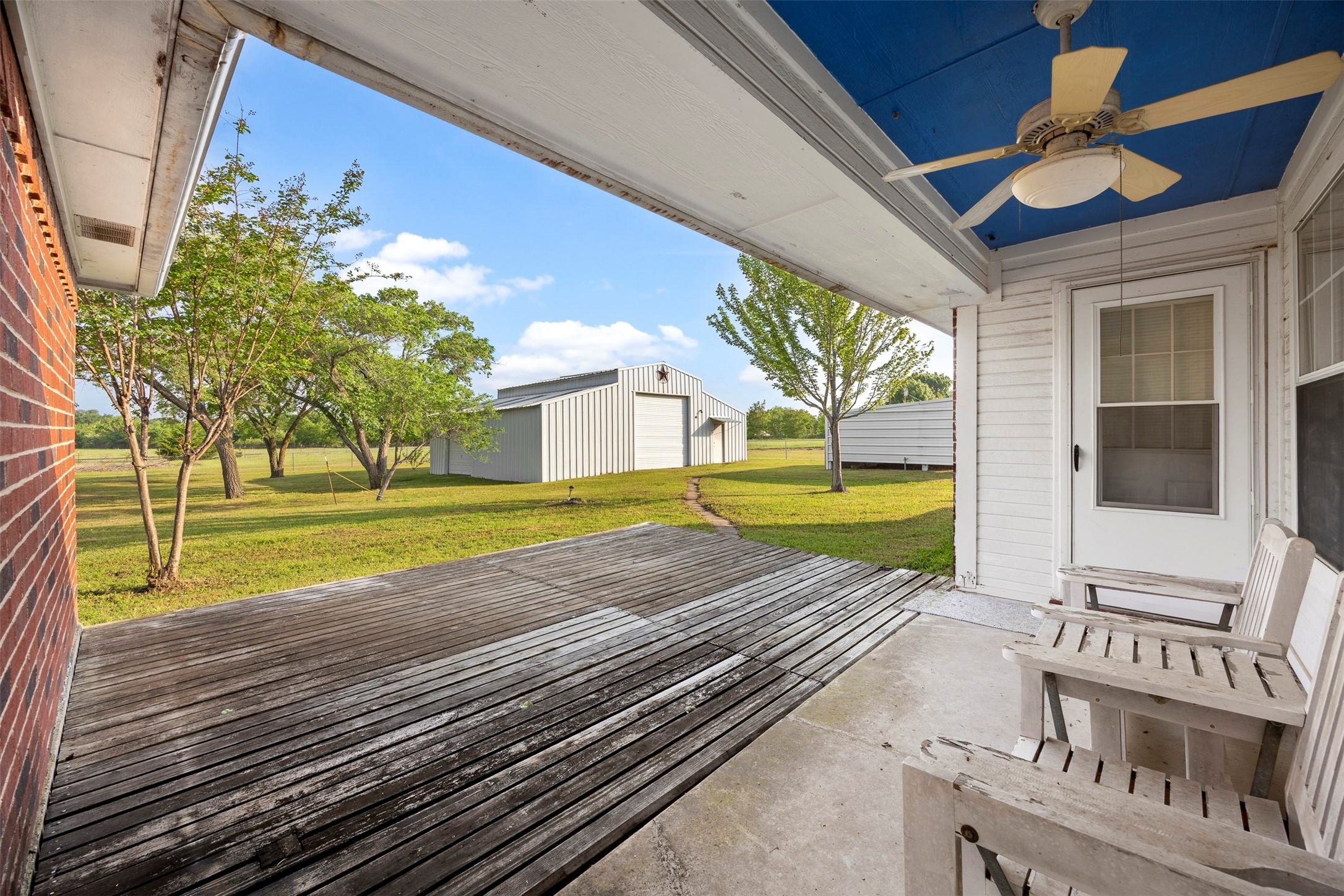 302 Blue Ribbon Road Waxahachie TX 75165