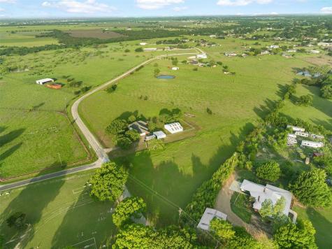 302 Blue Ribbon Road Waxahachie TX 75165