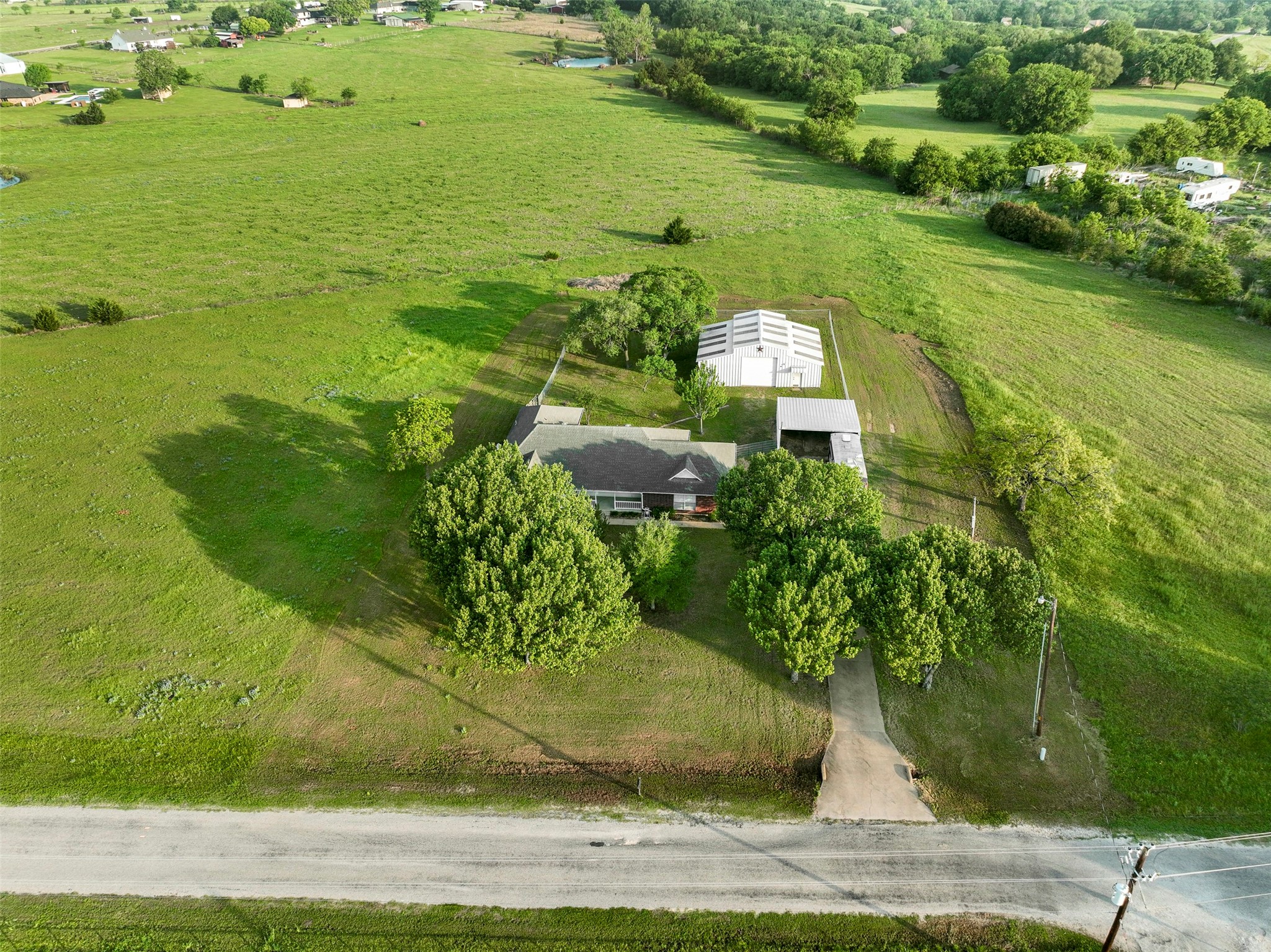 302 Blue Ribbon Road Waxahachie TX 75165